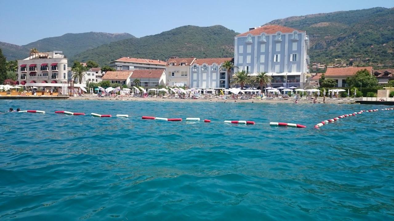 Apartments Lungomare Tivat Bagian luar foto